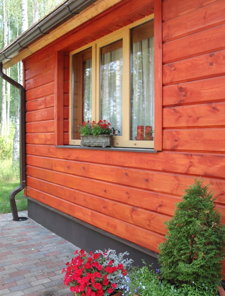 Boiled linseed oil stain Poppy SB-9 wall